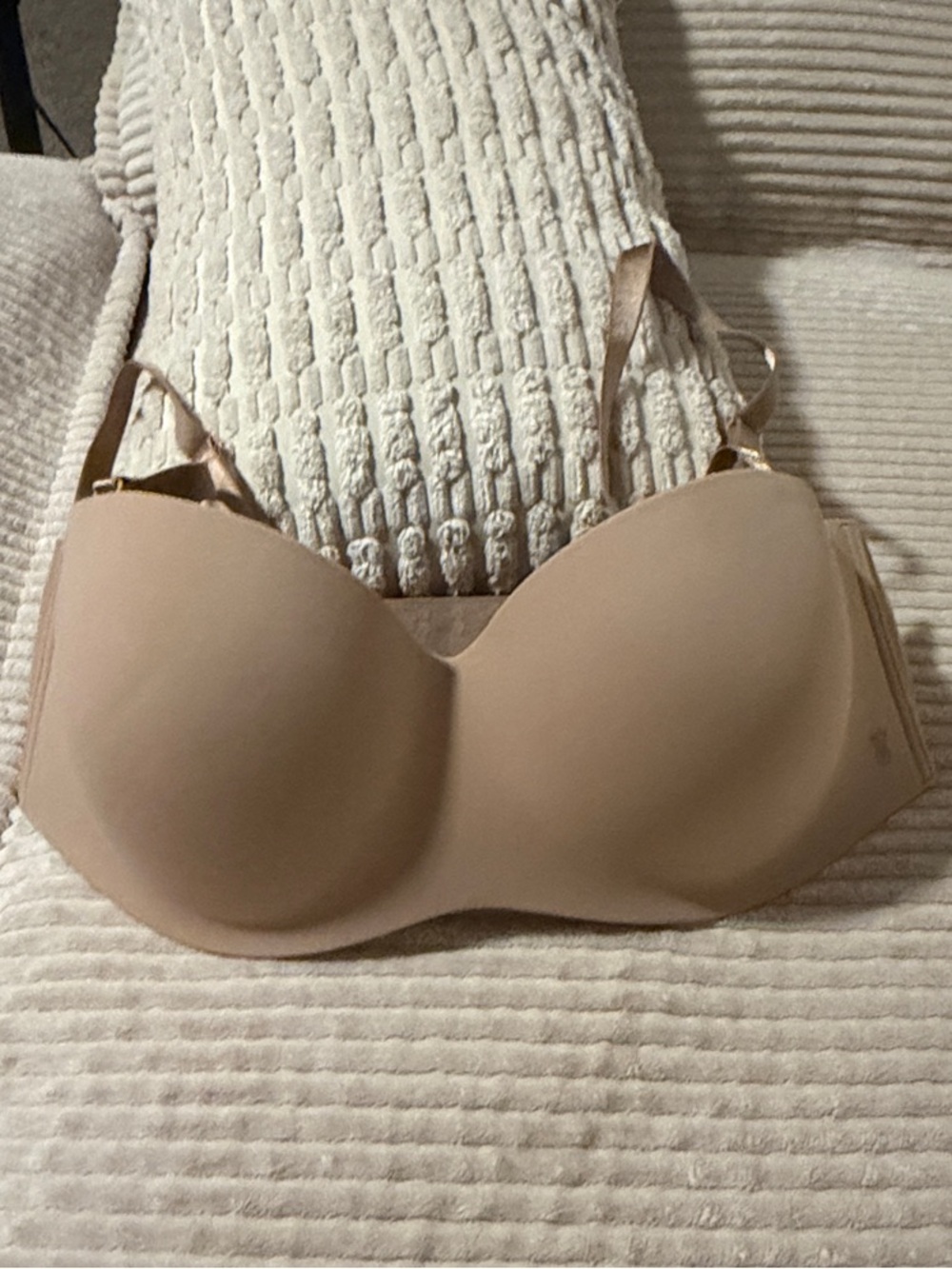 Invisible by Victoria's Secret
Lightly Lined Sweetheart
Strapless Bra Praline
